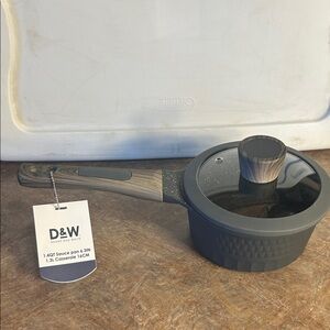 Deane & White D&W Cookware 6.3in Saucepan Casserole Nonstick w/Lid 1.4Qt Black